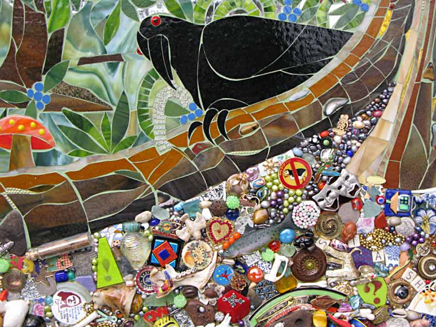 Raven Stash         –         Detail